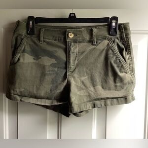 ABERCROMBIE & Fitch WOMENS Camouflage Shorts size 4/27